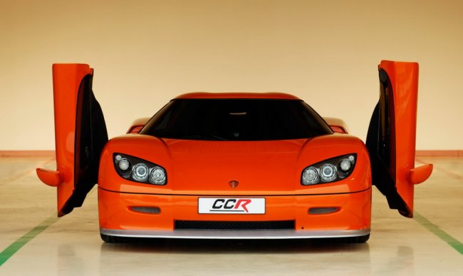 10 самых быстрых авто в мире